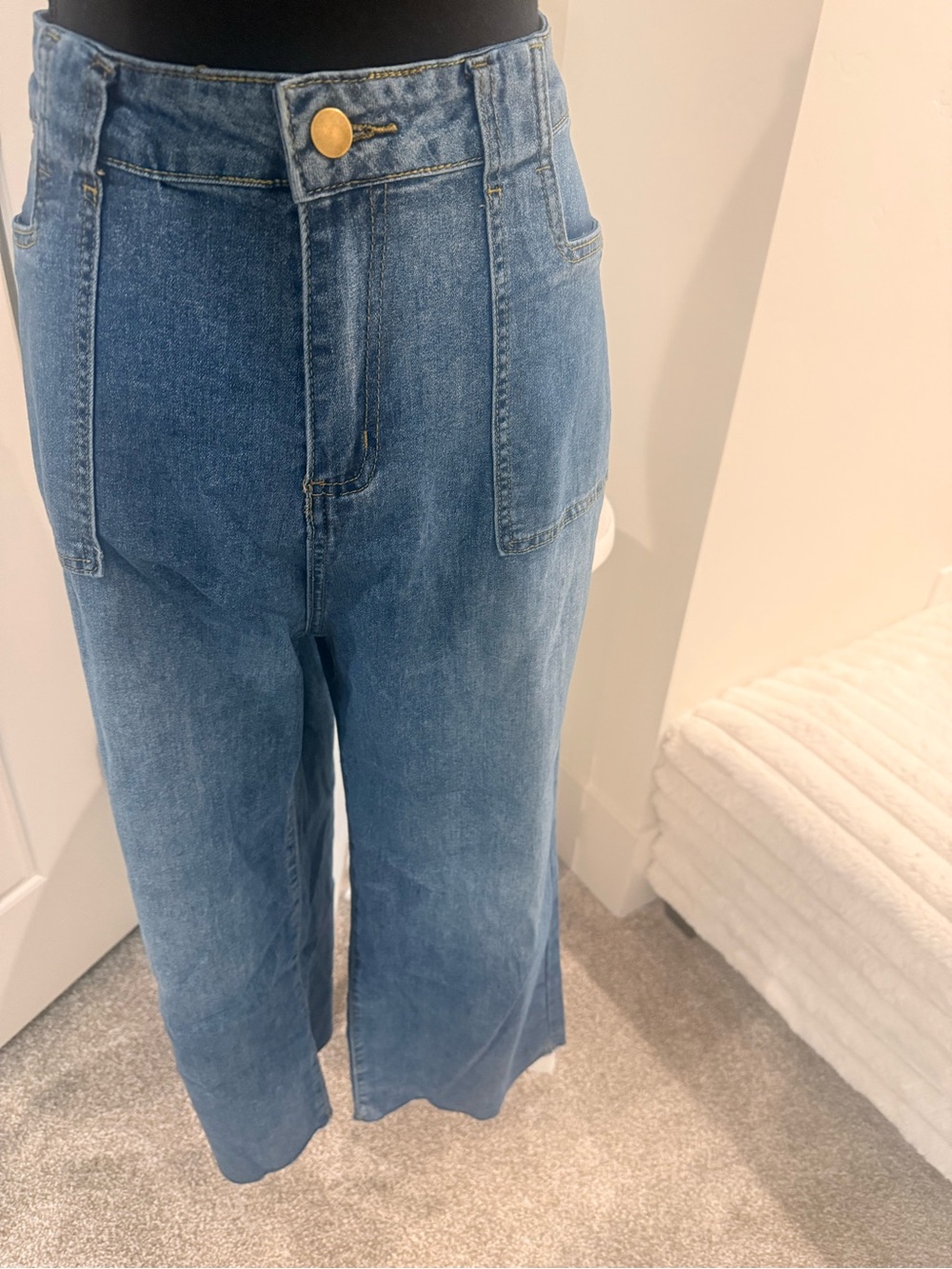 HUNSGON Blue Denim Wide Leg Jeans with Patch Pocket